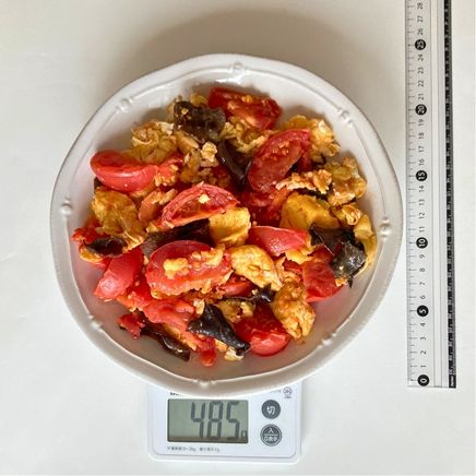 大皿1杯分のトマトときくらげの卵炒め