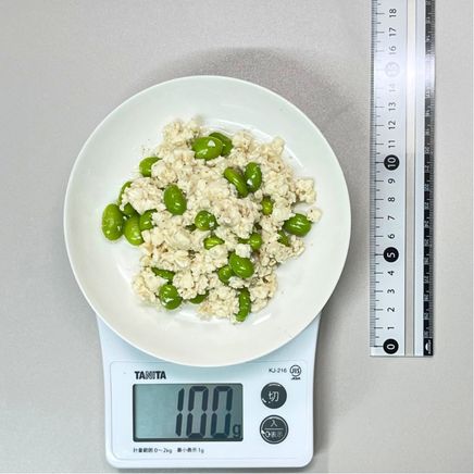 中皿1杯分の枝豆の豆腐和え