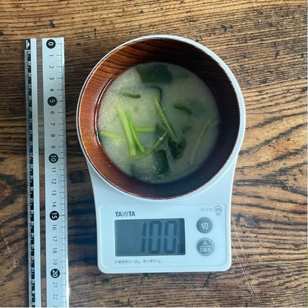 100gのみつばの味噌汁