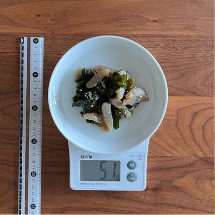 1人前のわかめとこんにゃくの甘辛煮