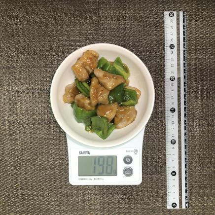 中皿1皿1人前198gの鶏肉とピーマンの甘酢炒め