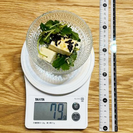 小鉢一杯分のみつばサラダ