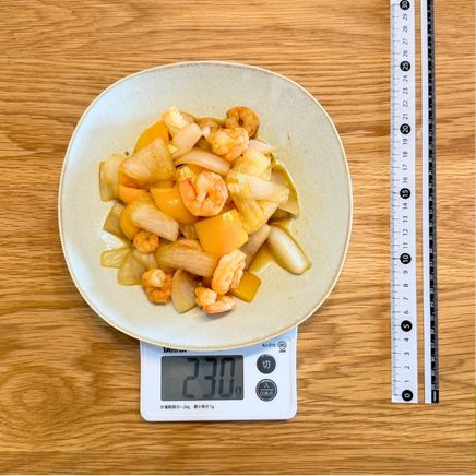 中皿・1人前の黄ピーマンの炒め物