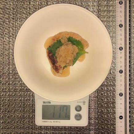 1/2個117gの豆腐と鶏ひき肉のハンバーグ