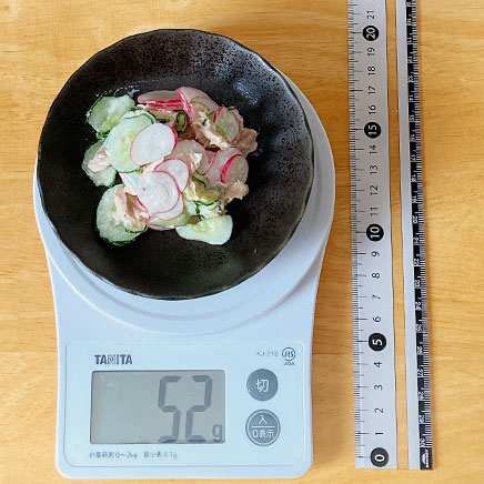 小鉢1杯分のはつか大根のサラダ