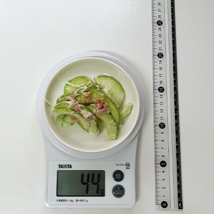 小皿1皿分の白瓜とツナのサラダ