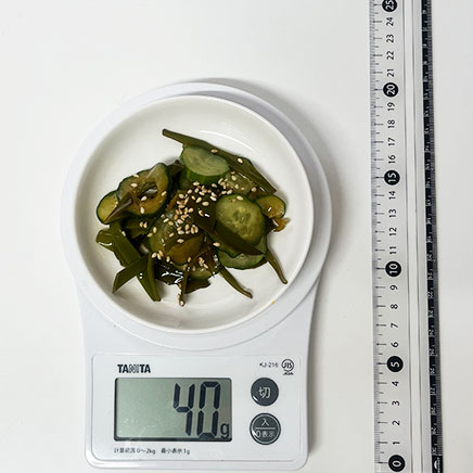 小皿1皿分の茎わかめときゅうりの酢の物