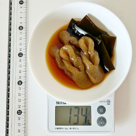 中皿1皿・1人前の昆布とこんにゃくの煮物