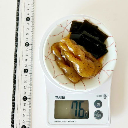 小皿1皿分の昆布とこんにゃくの煮物