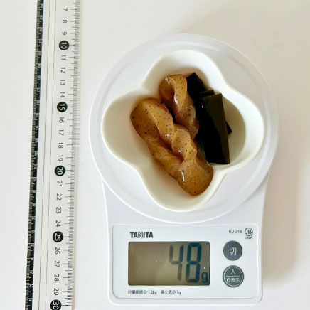 小鉢1杯分の昆布とこんにゃくの煮物