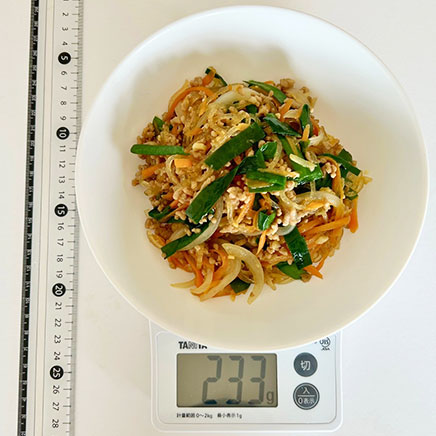 中皿1皿・1人前の春雨の炒め物