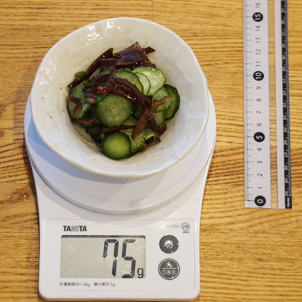 小鉢1杯分のきくらげときゅうりの酢の物