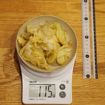 小皿1皿分のキャベツのソテー