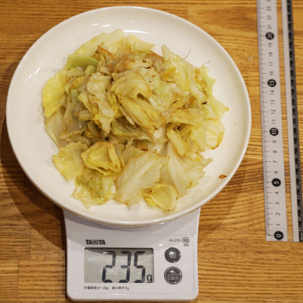 中皿1皿分のキャベツのソテー