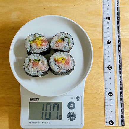 4切れ分のとろたく巻き