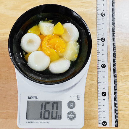 フルーツボウル1杯分のフルーツ白玉