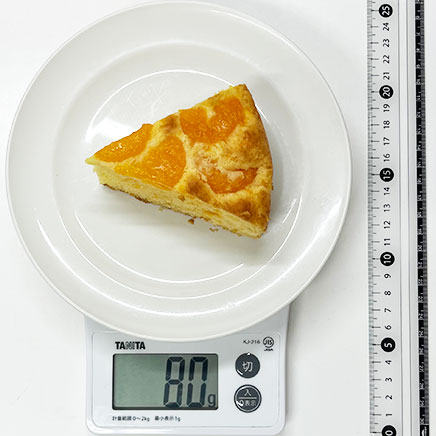 18cm型8等分のみかん缶詰のケーキ1切れ分