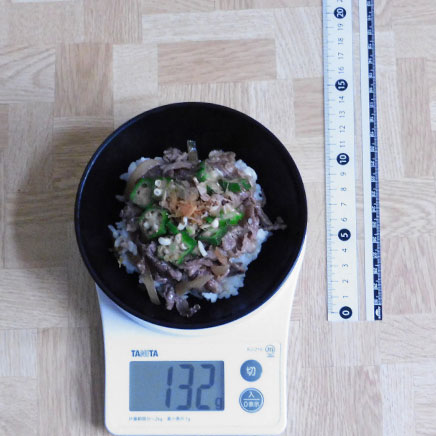 小鉢1杯分のオクラ牛丼