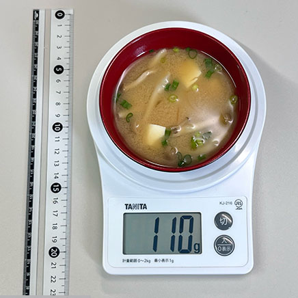 汁椀(小)1杯分のしめじの味噌汁
