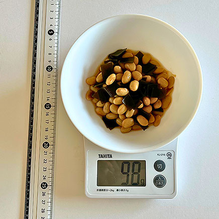 中皿1皿分の大豆の煮物