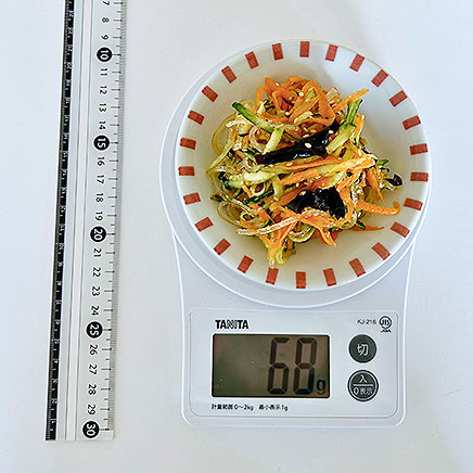 小皿1皿分のキクラゲと春雨の中華サラダ