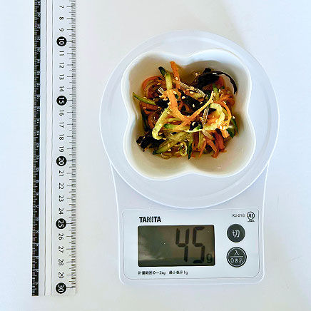 小鉢1杯分のキクラゲと春雨の中華サラダ