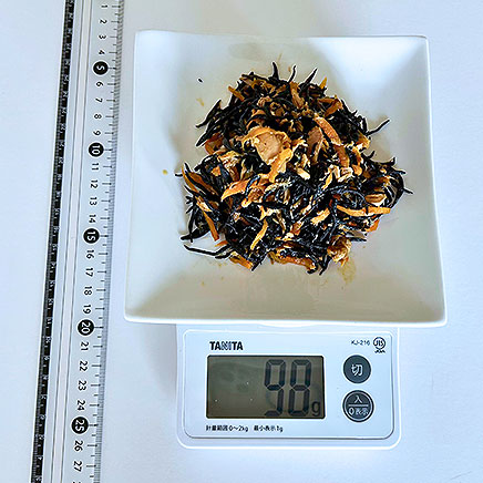 中皿1皿分のひじきとツナのサラダ