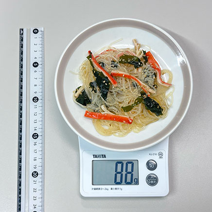 中皿1皿分の緑豆はるさめの酢の物