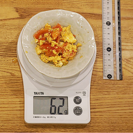 小皿1皿分のトマトの卵とじ