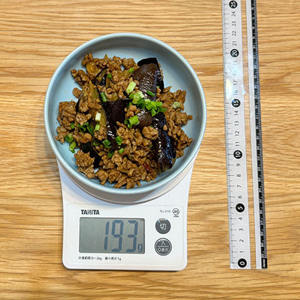 小皿1皿分のなすとひき肉の味噌炒め