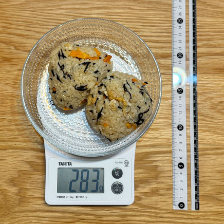 2個分のひじきおにぎり