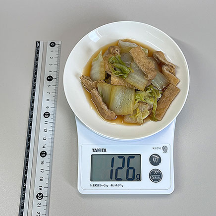 中皿1皿分の白菜と油揚げの煮物