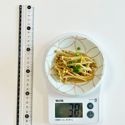 小皿1皿分のえのきのバター醤油ホイル焼き