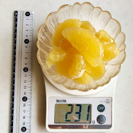 小鉢1杯分のはっさくのはちみつ漬け