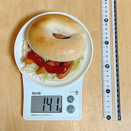 1個分のウインナーのベーグルサンド