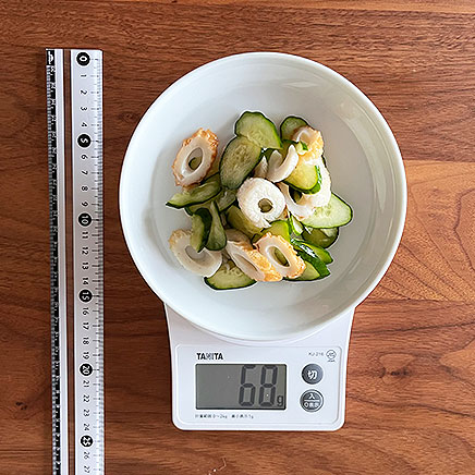 中皿1皿分のちくわときゅうりの酢の物