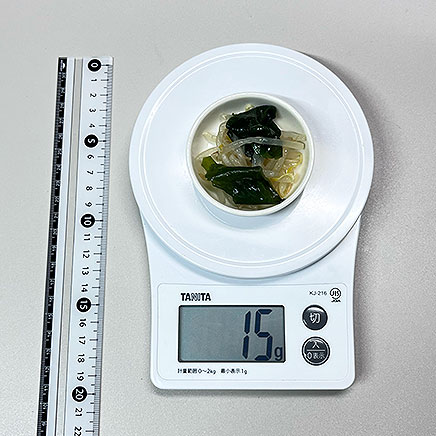 豆皿1皿分のもやしとわかめのナムル