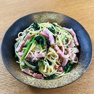 ほうれん草とベーコンの和風パスタ