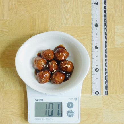 小鉢1杯分の照り焼きミートボール