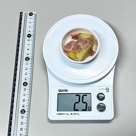 豆鉢1杯分のじゃがいもとベーコンのマヨネーズ炒め