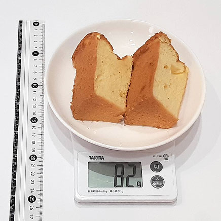 18cm型1/8切れ2個分のタピオカ粉ケーキ