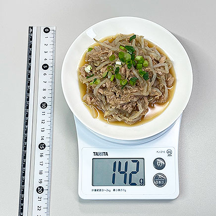 中皿1皿分のもやしとツナの和え物