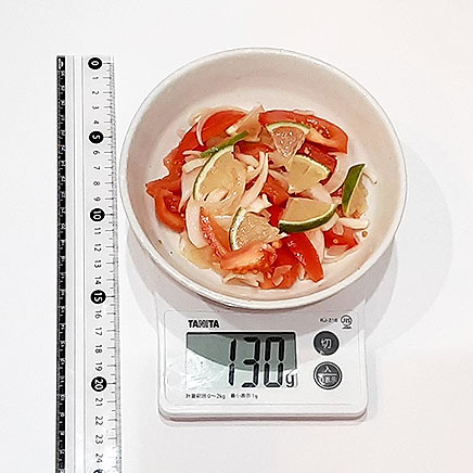 中皿1皿分のライムサラダ