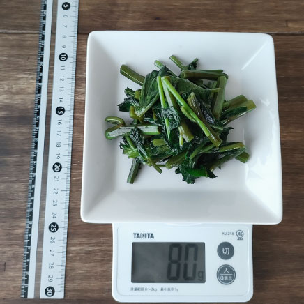 中皿1皿分の空心菜の炒め物