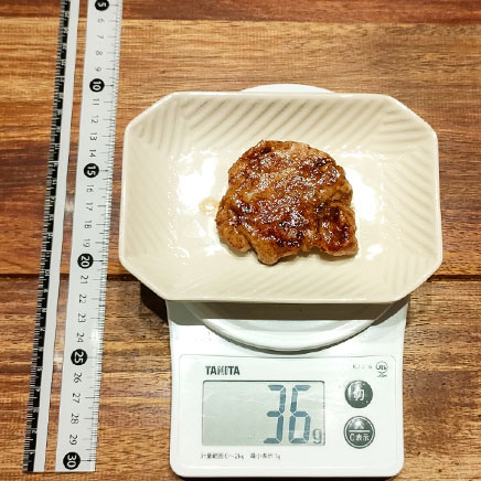 1切れ分の豚ヒレ肉のバルサミコソテー