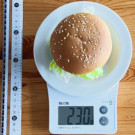 1個分の照り焼きハンバーガー