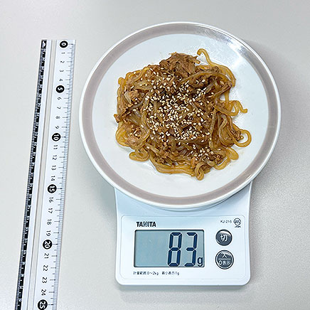 中皿1皿分のしらたきとツナの炒め物