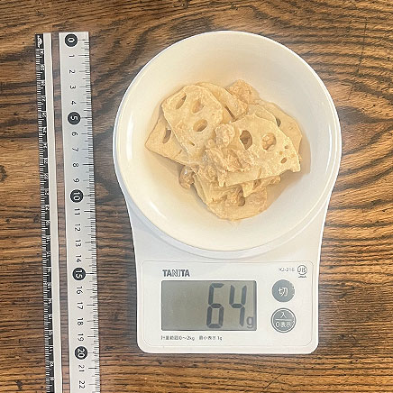 小皿1皿分のレンコンとツナのサラダ