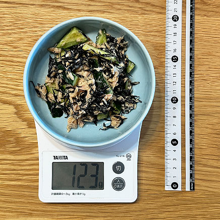 中皿1皿分のひじきとツナのサラダ