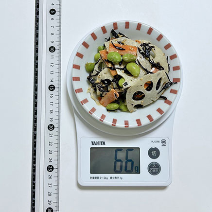 小皿1皿分のひじきとれんこんのサラダ